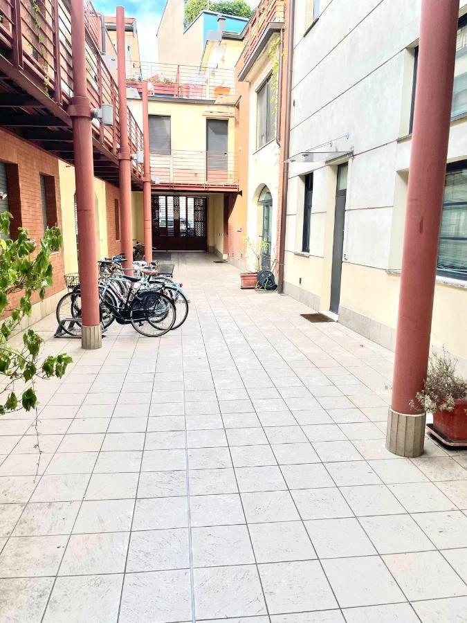 Prada Apartment Milan Exterior photo